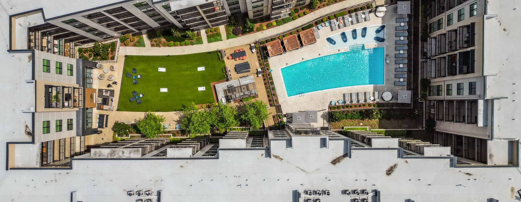 Luxury apartments in Herndon, VA near Reston Town Center, the Silver Line Metro, and the W&OD Trail.